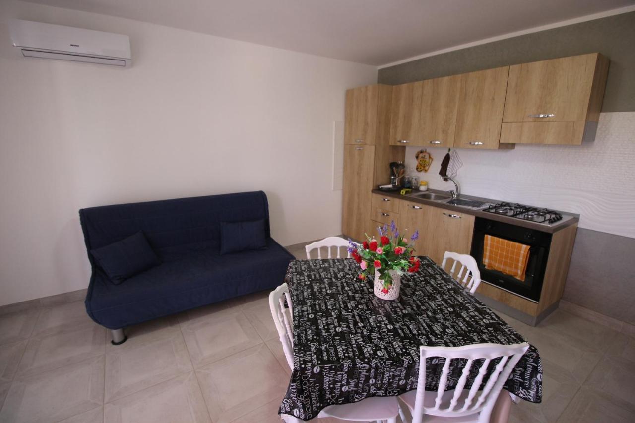 Chiaro Di Luna Appartement Santa Domenica  Buitenkant foto